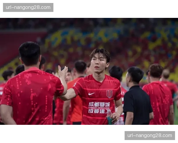 赛前最后一练开放，成都蓉城新援与球队磨合情况良好