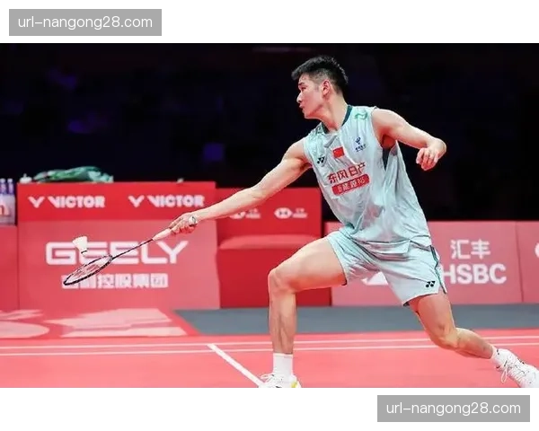 全英赛首轮：卫冕冠军李诗沣爆冷不敌加拿大选手杨灿